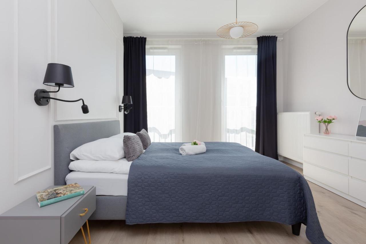 Apartment Modern With Balcony Mokotow Aignera By Renters